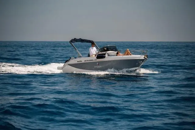 @capridreamcharter - Photo: 2